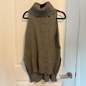 Mendocino Charcoal Sleeveless Sweater Vest